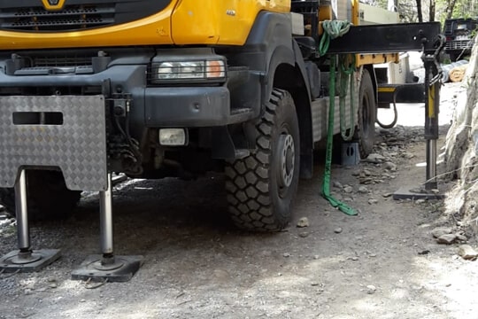 Abstützplatten - Für LKWs und Baumaschinen